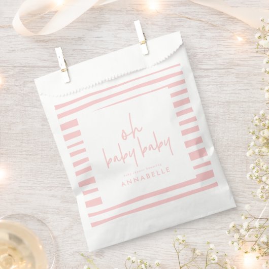 ピンクの女の子ツインベイビーシャワータイポグラフィモダンの好意 フェイバーバッグ (クリップ留めされた状態)