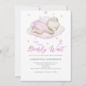 ピンクの女の子ベビーシャワーおめでとうWe Can Bearly Wait 招待状 (正面)