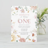ピンクの女の子ワイルドフラワーが1歳の誕生日を飾る 招待状 (スタンド正面)