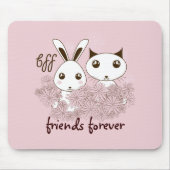 ピンクの女の子BFFかわいい漫画の子猫とバニーの子供 マウスパッド (正面)