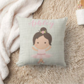 ピンクの女の赤ちゃんのバレリーナのバレエのつま先靴のダンサー クッション (ブランケット)