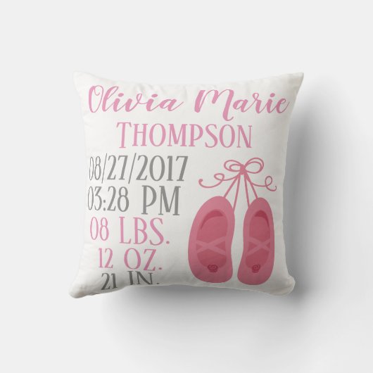 ピンクの女の赤ちゃんのバレリーナはバレエダンサーの誕生に蹄鉄を打ちます クッション (裏面)