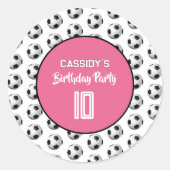 ピンクの女子サッカー誕生日パーティー ラウンドシール (正面)