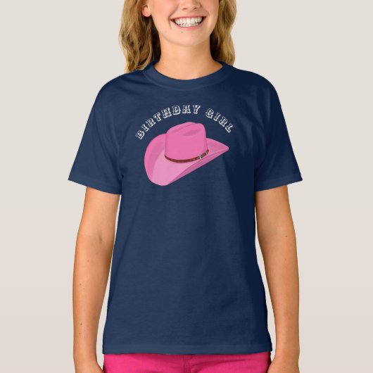 ピンクの女性のカーボーイハット誕生日 Tシャツ (正面)