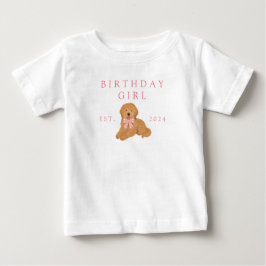 ピンクの子供の誕生日 ゴールデンドゥードル 誕生日 ベビーTシャツ