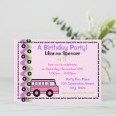 ピンクの学校バスのタイヤ 招待状 (スタンド正面)