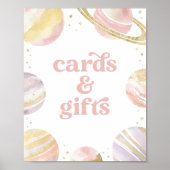 ピンクの宇宙ガール誕生日カードとギフト ポスター (正面)