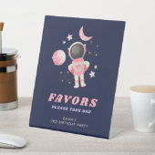 ピンクの宇宙宇宙飛行士の誕生日好意サイン 台座サイン (インサイチュ)