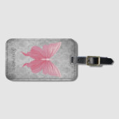 ピンクの宝石を持つ蝶 ラゲッジタグ (正面横)