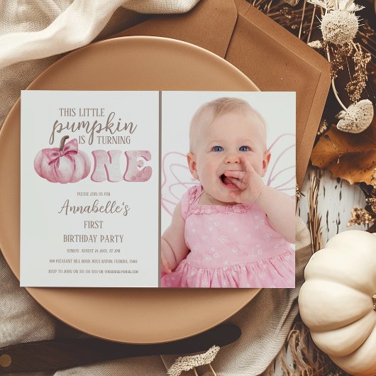 ピンクの小さなカボチャの写真 1歳の誕生日パーティー  招待状