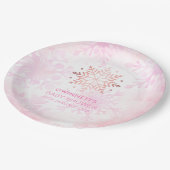 ピンクの小さなスノーフレークガールベビーシャワー ペーパープレート (アングル)