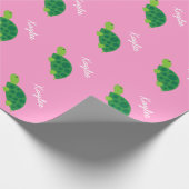 ピンクの巻き紙にかわいい緑のベビー亀 ラッピングペーパー (角)