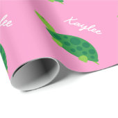 ピンクの巻き紙にかわいい緑のベビー亀 ラッピングペーパー (ロールコーナー)