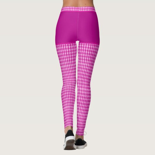 ピンクの市松模様に生地プリントモノグラムパーソナライズされた レギンス (裏面)