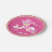 ピンクの帽子およびブーツのパーティのプレートを持つ赤ん坊の女性のカーボーイ ペーパープレート (アングル)