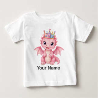 ピンクの幻想的なドラゴンの王冠のトドラー ベビーTシャツ