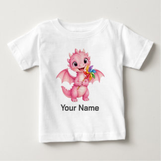ピンクの幻想的なドラゴンの風車の赤ちゃん ベビーTシャツ