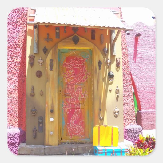 ピンクの建物がドアノックシールを集める スクエアシール (正面)