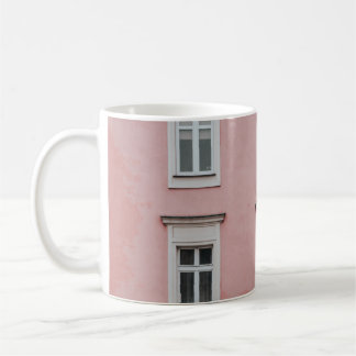 ピンクの建物 コーヒーマグカップ