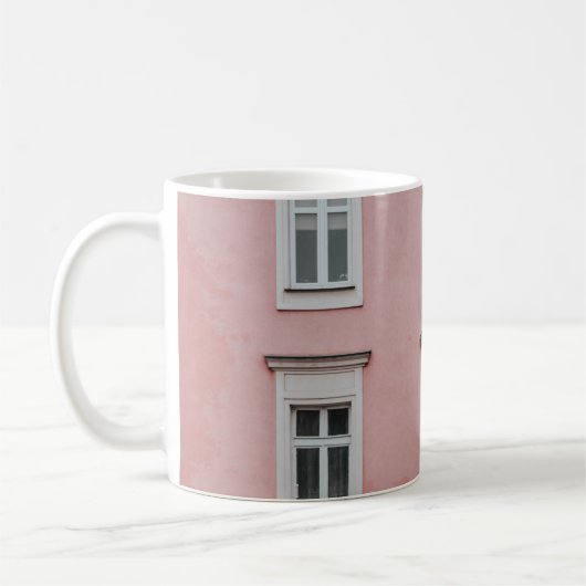 ピンクの建物 コーヒーマグカップ (左)