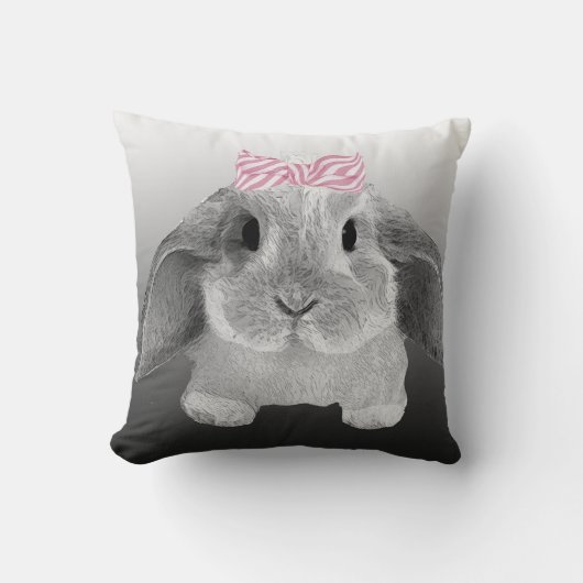 ピンクの弓が付いている愛らしく小さいバニー クッション (正面)