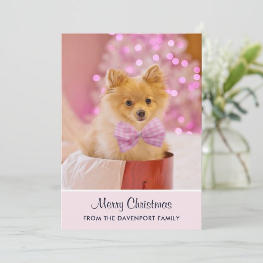 ピンクの弓と木で可愛いクリスマスドッグの写真 シーズンカード (スタンド正面)