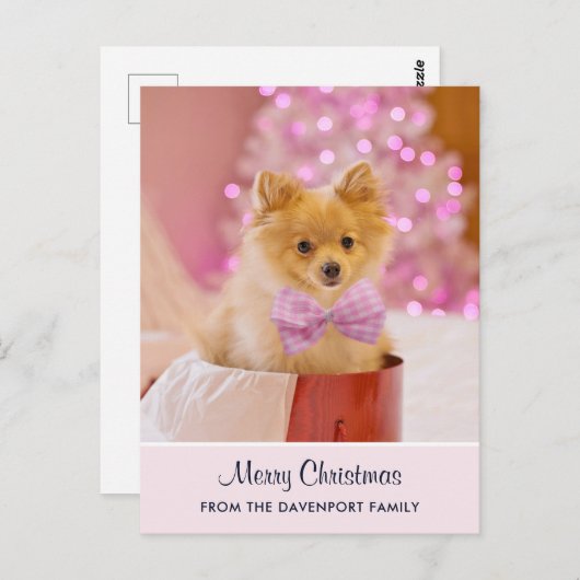 ピンクの弓と木で可愛いクリスマスドッグの写真 ポストカード (正面/裏面)