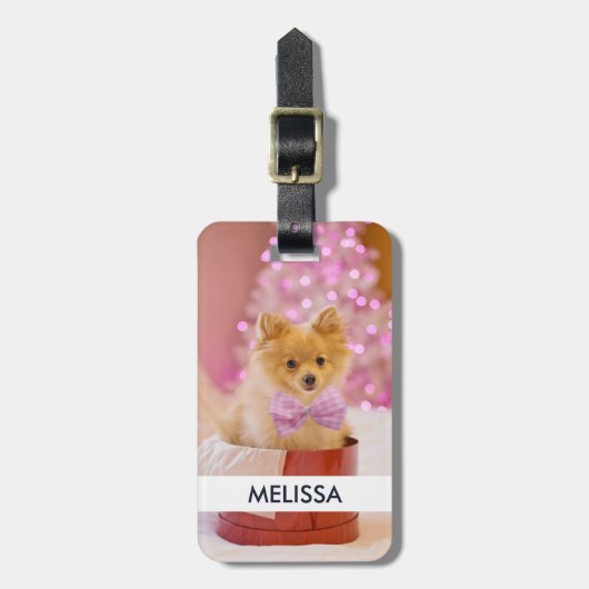 ピンクの弓のクリスマス写真を飾ったかわいい犬 ラゲッジタグ (正面縦)