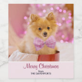 ピンクの弓のクリスマス写真を飾ったかわいい犬 ワインラベル (シングルラベル)