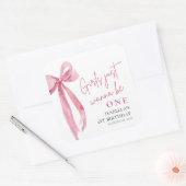 ピンクの弓の女の子が1歳になるお誕生日 スクエアシール (封筒)