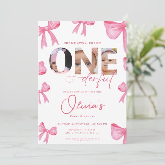 ピンクの弓は彼女はonederful 1st誕生日3写真 招待状 (スタンド正面)