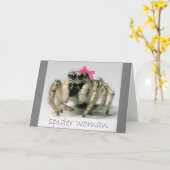 ピンクの弓を持つくもの女性 カード (黄色い花)