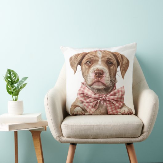 ピンクの弓を持つタンとホワイトの入れブルパピードッグ クッション (椅子)