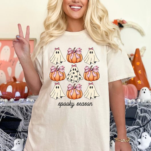 ピンクの弓コケットかわいいゴーストとパンプキンハロウィーン Tシャツ