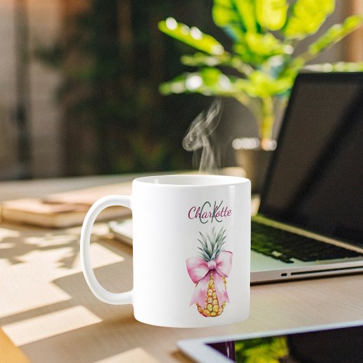ピンクの弓パイナップル熱帯夏のモノグラム コーヒーマグカップ