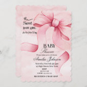 ピンクの弓"彼女の道で甘い赤ちゃん女" 招待状 (正面/裏面)