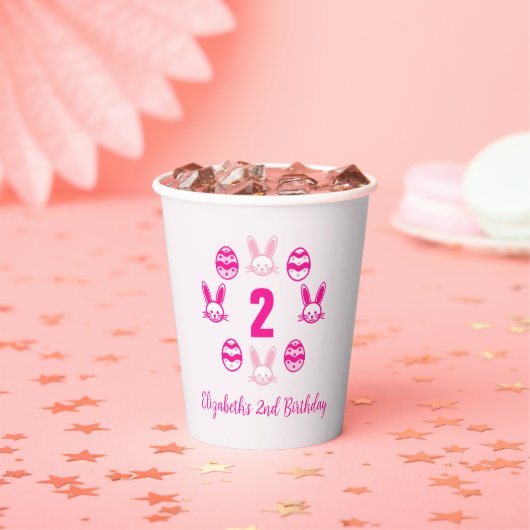 ピンクの復活祭2回目の誕生日 紙コップ (インサイチュ)
