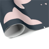 ピンクの恐竜が暗い日の上に置かれた、かわいいシームレスな模様 ラッピングペーパー (ロールコーナー)