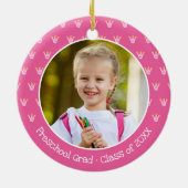 ピンクの恐竜の女の子の幼稚園卒業記念 セラミックオーナメント (裏面)