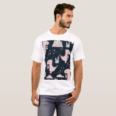 ピンクの恐竜、暗い背景、かわいい Tシャツ (正面フル)