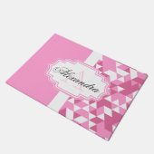 ピンクの抽象芸術パターン ドアマット (アングル)