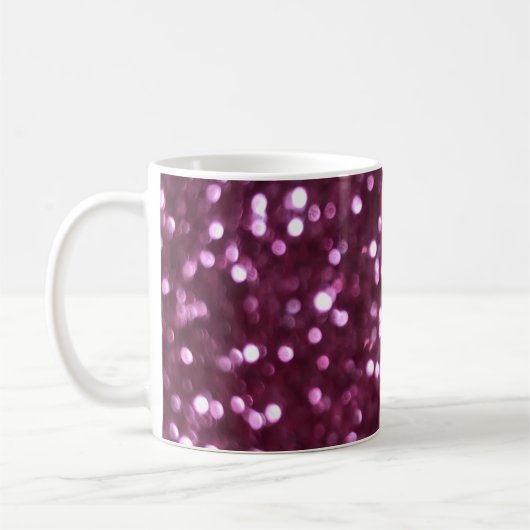 ピンクの抽象芸術、《写真》ぼけ味の焦点を合わせていないライト。 コーヒーマグカップ (左)
