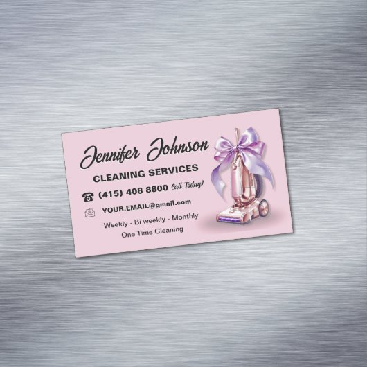 ピンクの掃除機の家の清掃業務 マグネット名刺 (インサイチュ)