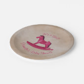 ピンクの揺り木馬のベビーシャワー ペーパープレート (アングル)