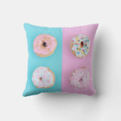 ピンクの散水用ドーナツ枕 クッション (裏面)