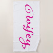 ピンクの新婚の花嫁ウィフィーの妻 ビーチタオル (正面)