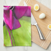 ピンクの明るい赤紫色ポップ・アートのアート水彩花 キッチンタオル (四つ折り)