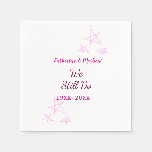 ピンクの星の誓の更新結婚記念日モダン スタンダードカクテルナプキン (正面)