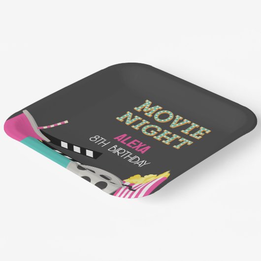 ピンクの映画の夜 ペーパープレート (傾斜あり)