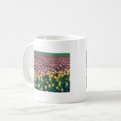 ピンクの春のブレンドの花 コーヒーマグカップ (正面左)